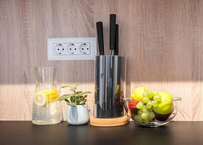 Superb Views 2br Flat + Balcony