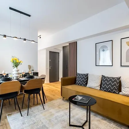 Superb Views 2br Flat + Balcony * Bucharest