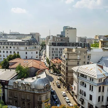 Apartment Superb Views 2br Flat + Balcony