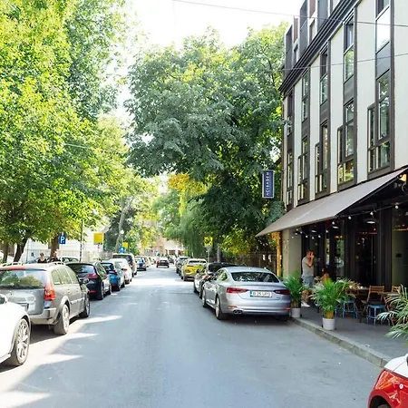 Superb Views 2br Flat + Balcony