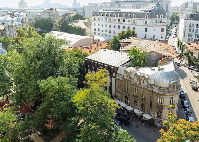 Апартаменты Superb Views 2br Flat + Balcony Бухарест