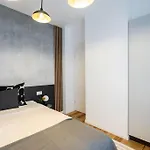 Superb Views 2br Flat + Balcony *