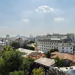 Superb Views 2br Flat + Balcony Bukarest