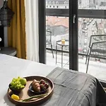 Superb Views 2br Flat + Balcony Apartman *