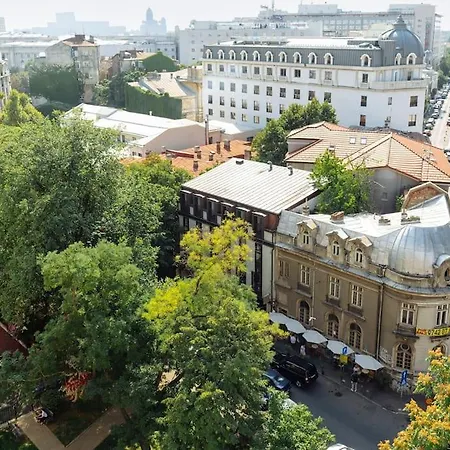 Lejlighed Superb Views 2br Flat + Balcony Bukarest