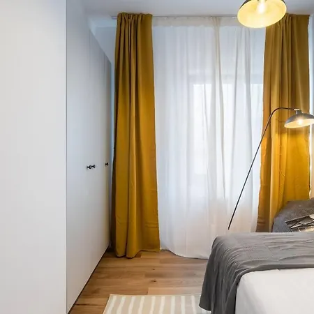 Lejlighed Superb Views 2br Flat + Balcony